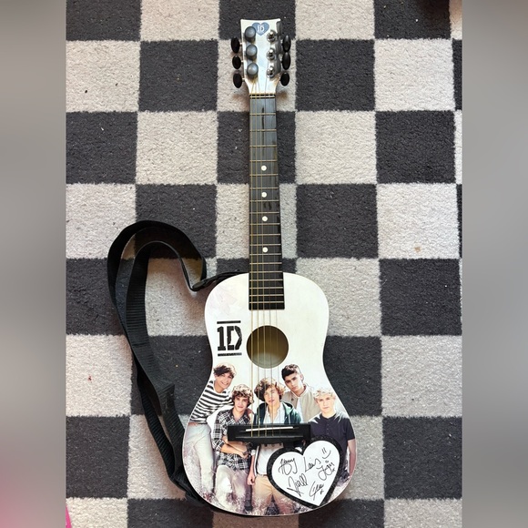 1D Graphic Acoustic Guitar with Strap - Picture 1 of 7